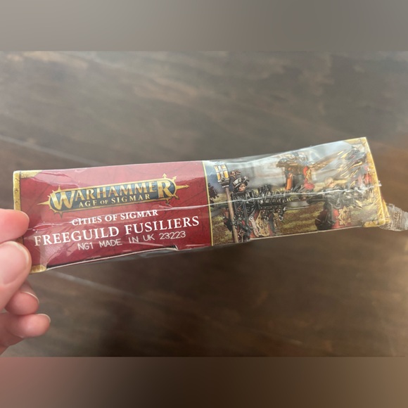 Warhammer Age of Sigmar Freeguild Fusiliers 11 Miniature Figures - Picture 3 of 4